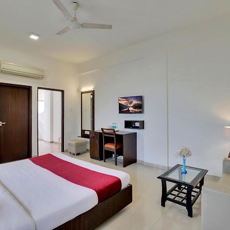 Goverdhan Greens Resort Dwarka L Hotels In Dwarka Exteriér fotografie
