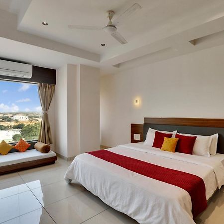 Goverdhan Greens Resort Dwarka L Hotels In Dwarka Exteriér fotografie