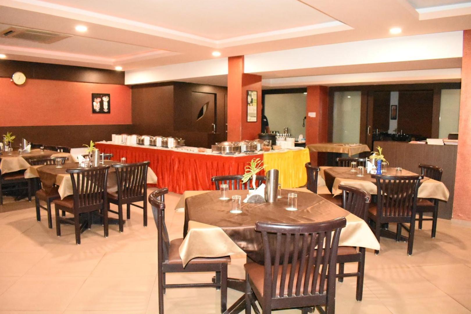Goverdhan Greens Resort Dwarka L Hotels In Dwarka Exteriér fotografie