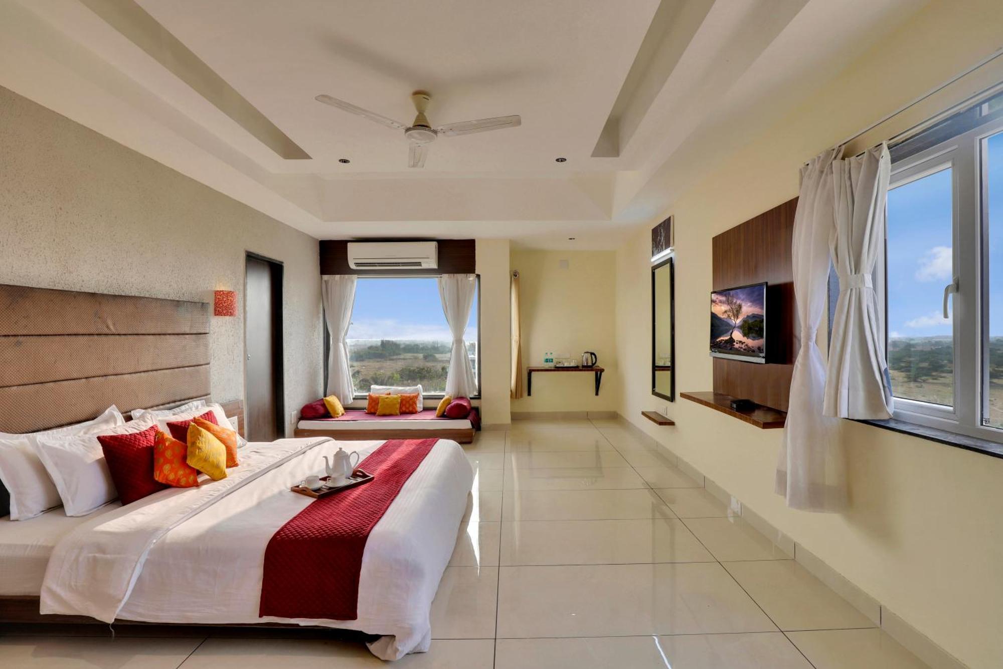 Goverdhan Greens Resort Dwarka L Hotels In Dwarka Exteriér fotografie