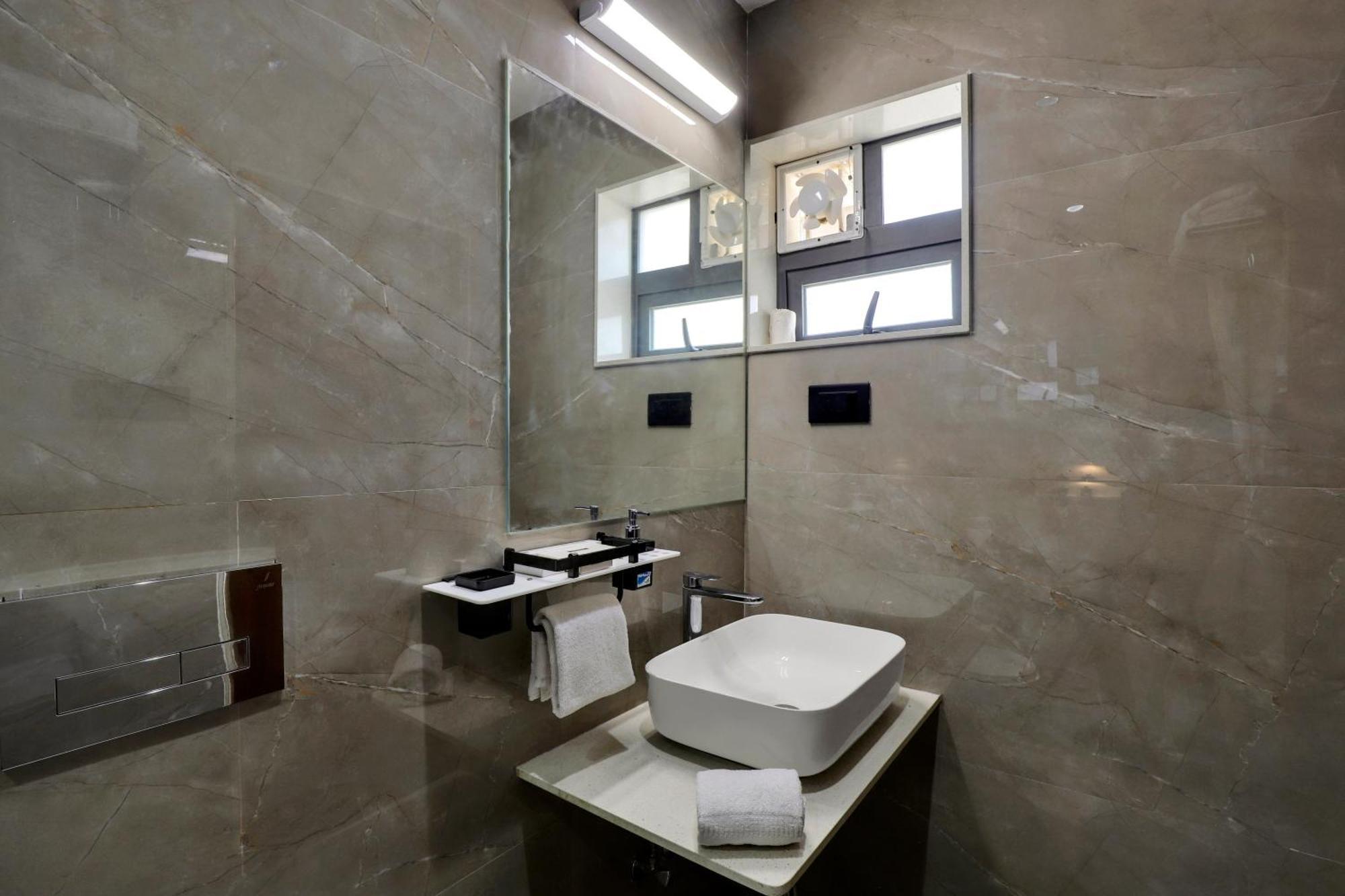 Goverdhan Greens Resort Dwarka L Hotels In Dwarka Exteriér fotografie