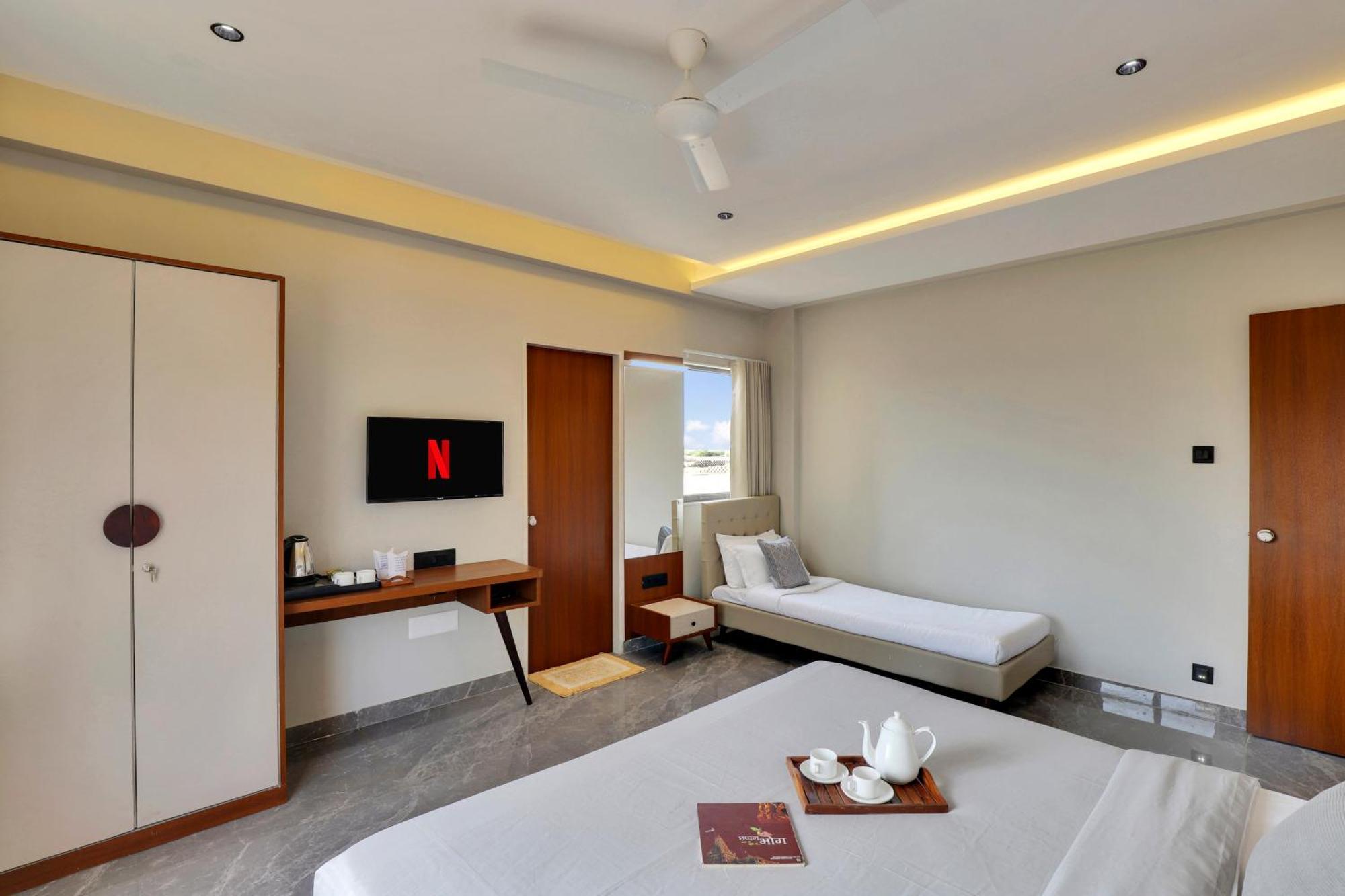 Goverdhan Greens Resort Dwarka L Hotels In Dwarka Exteriér fotografie