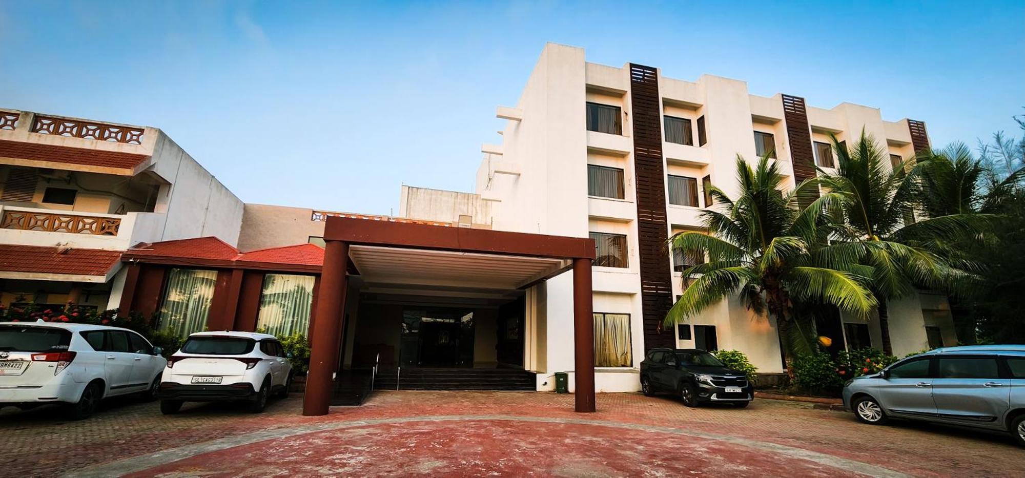 Goverdhan Greens Resort Dwarka L Hotels In Dwarka Exteriér fotografie