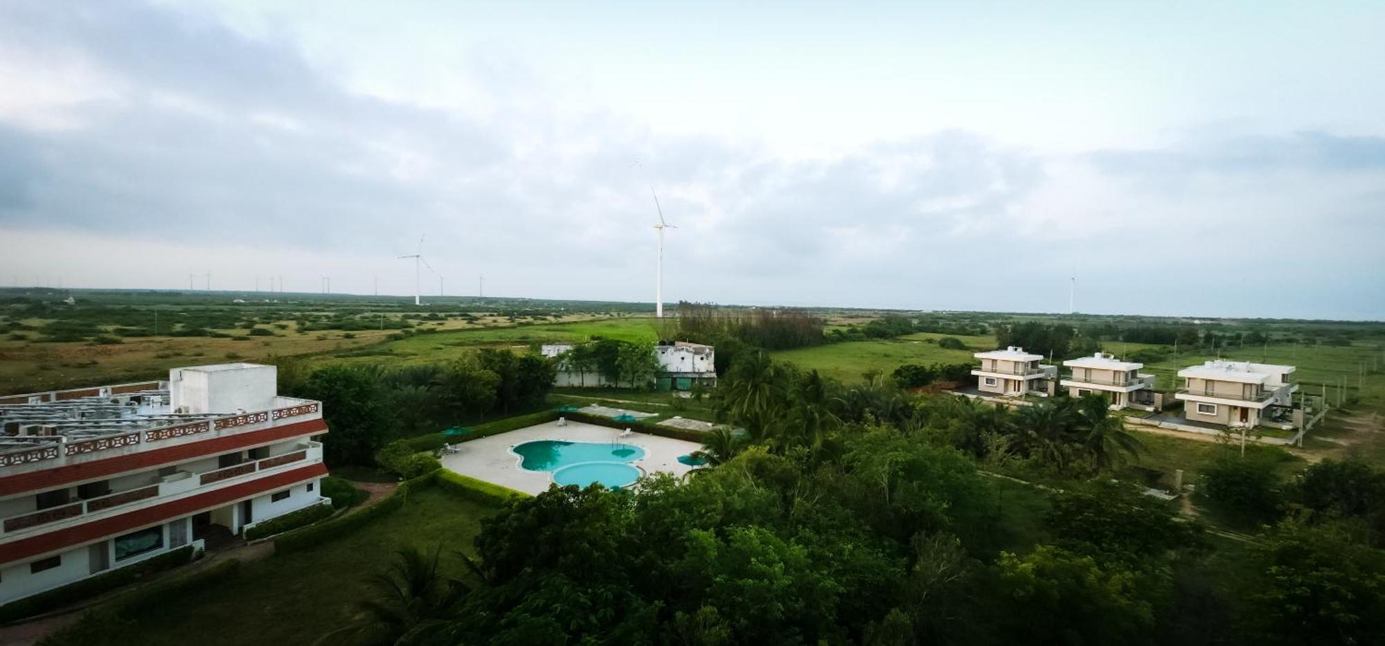 Goverdhan Greens Resort Dwarka L Hotels In Dwarka Exteriér fotografie