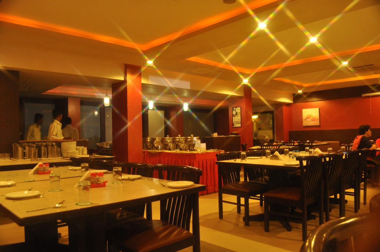 Goverdhan Greens Resort Dwarka L Hotels In Dwarka Exteriér fotografie