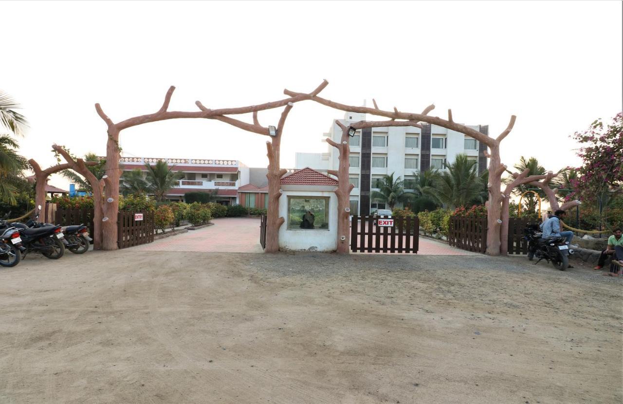 Goverdhan Greens Resort Dwarka L Hotels In Dwarka Exteriér fotografie