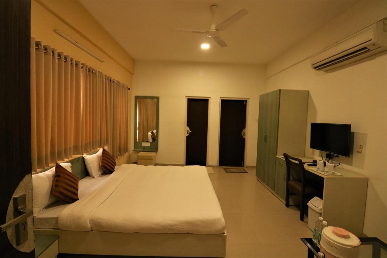 Goverdhan Greens Resort Dwarka L Hotels In Dwarka Exteriér fotografie