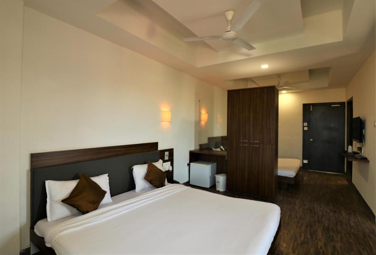 Goverdhan Greens Resort Dwarka L Hotels In Dwarka Exteriér fotografie