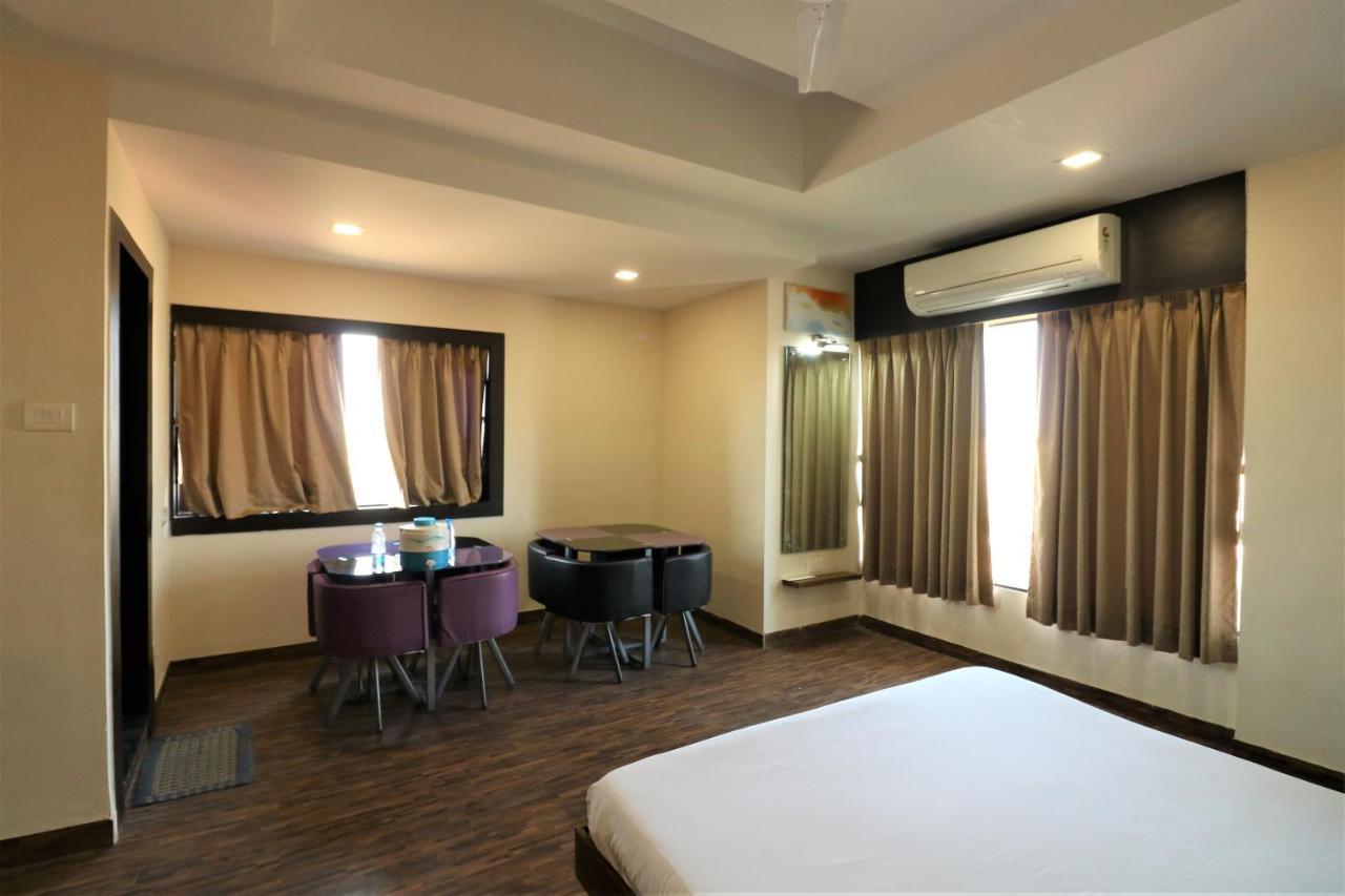 Goverdhan Greens Resort Dwarka L Hotels In Dwarka Exteriér fotografie